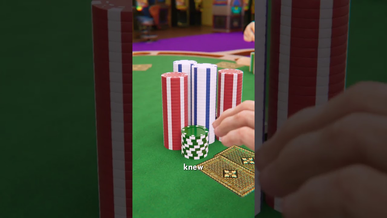 他把刀插进了扑克桌-咕咕的工具箱